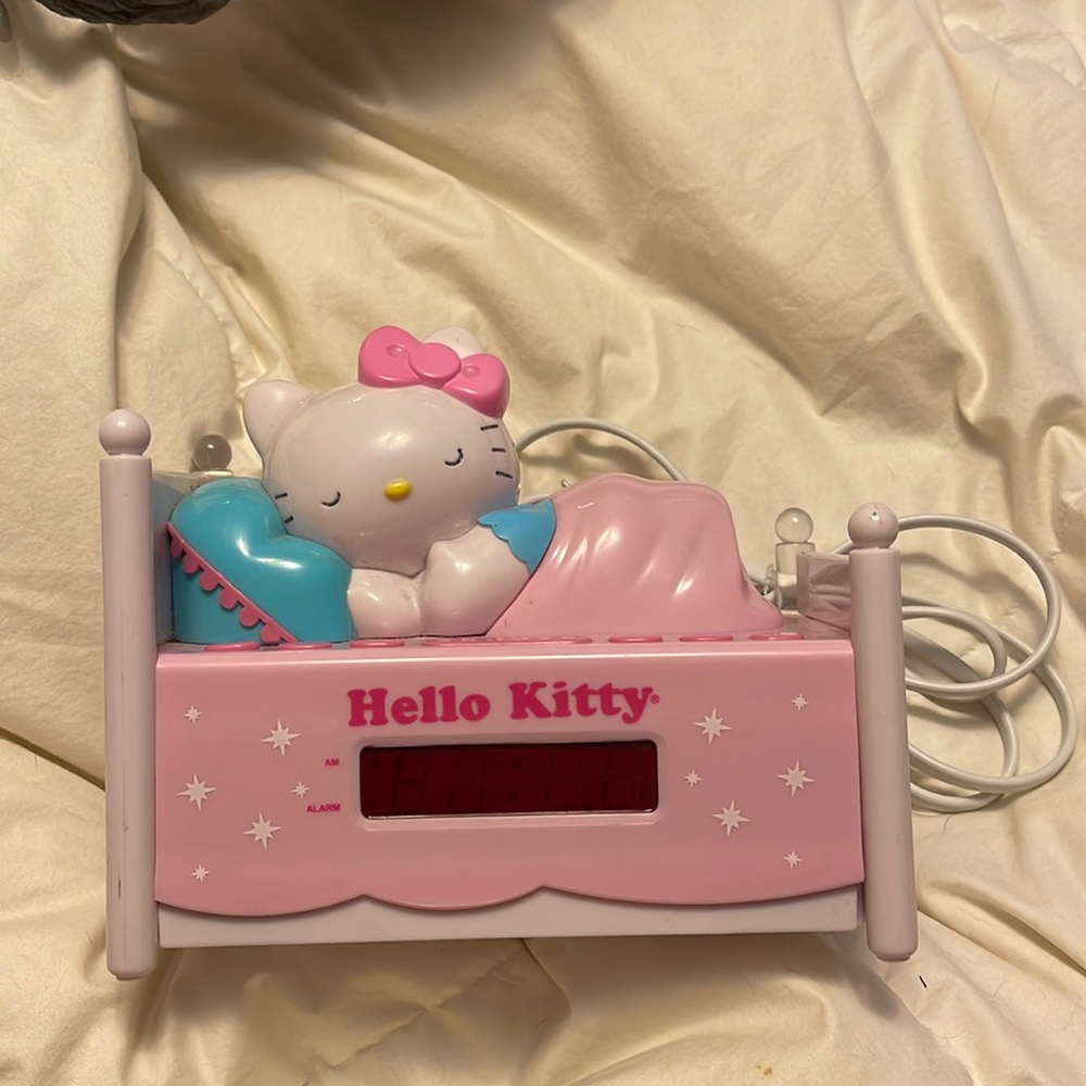 Hello kitty alarm clock